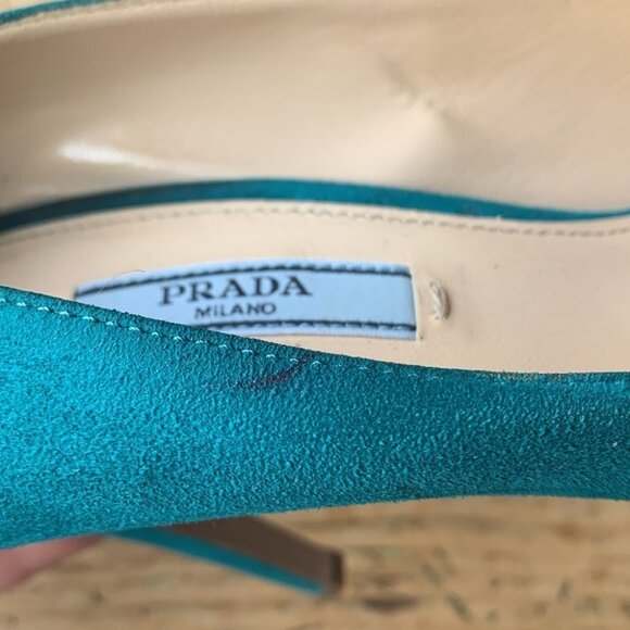 PRADA Milano Green Velvet Heels - Picture 12 of 12